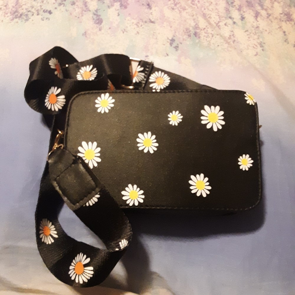 New Daisy Crossbody Purse